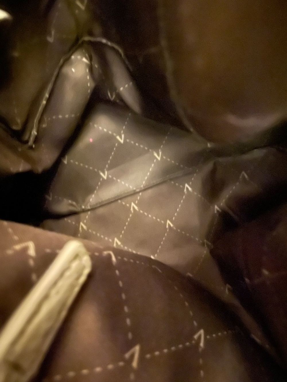 Handbag - Picture 10 of 12